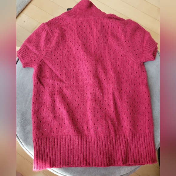 Top - Picture 2 of 3